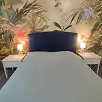 La Jungle Urbaine Avec Garage Prive & Climatisation דירה