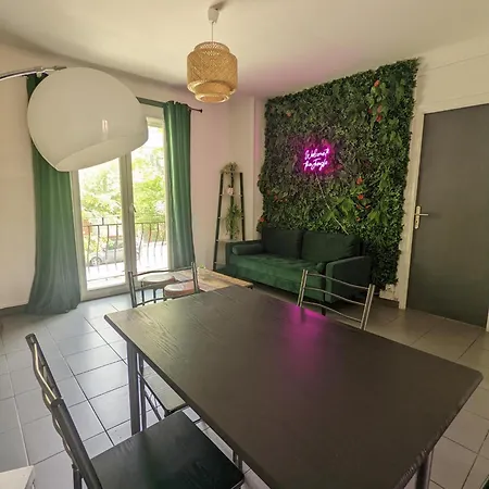 La Jungle Urbaine Avec Garage Prive & Climatisation Perpignan